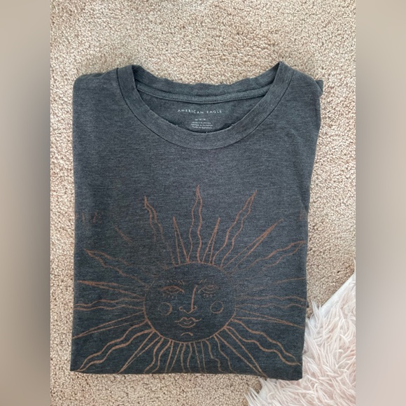 American Eagle Outfitters Tops - AE sun graphic t shirt